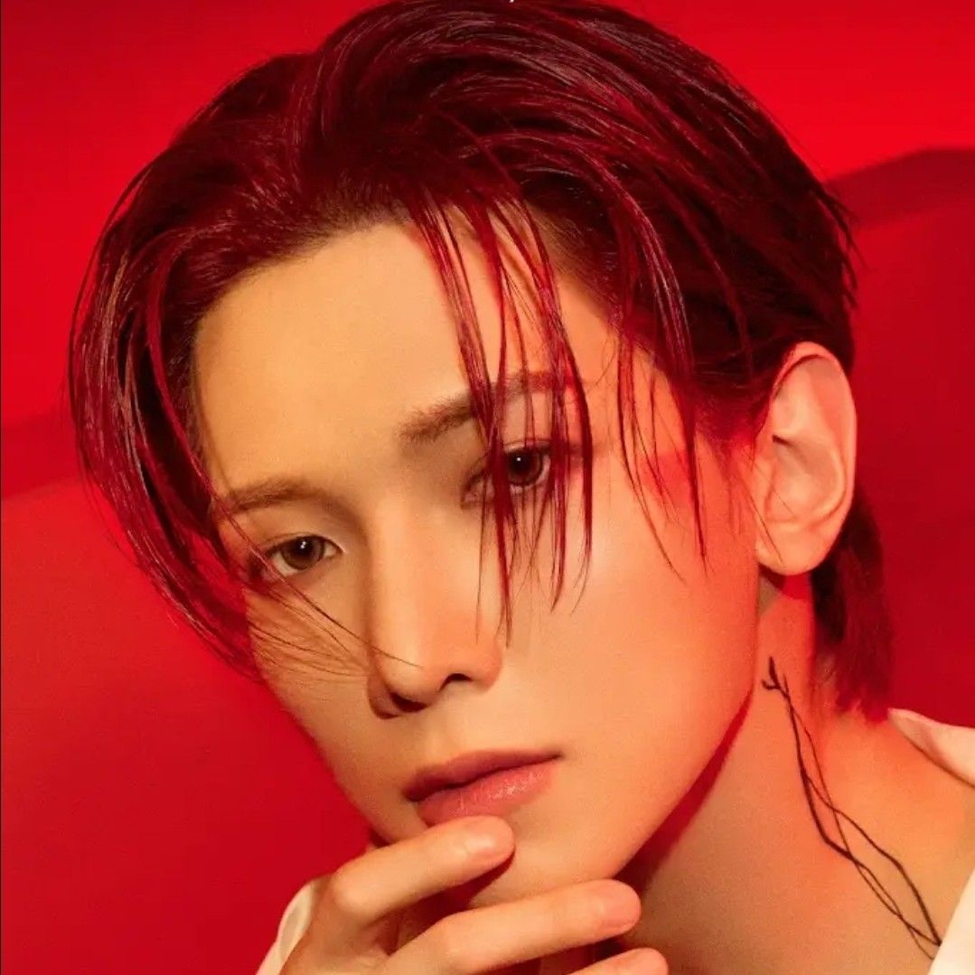 Recent activity shot of Yeosang (ATEEZ)