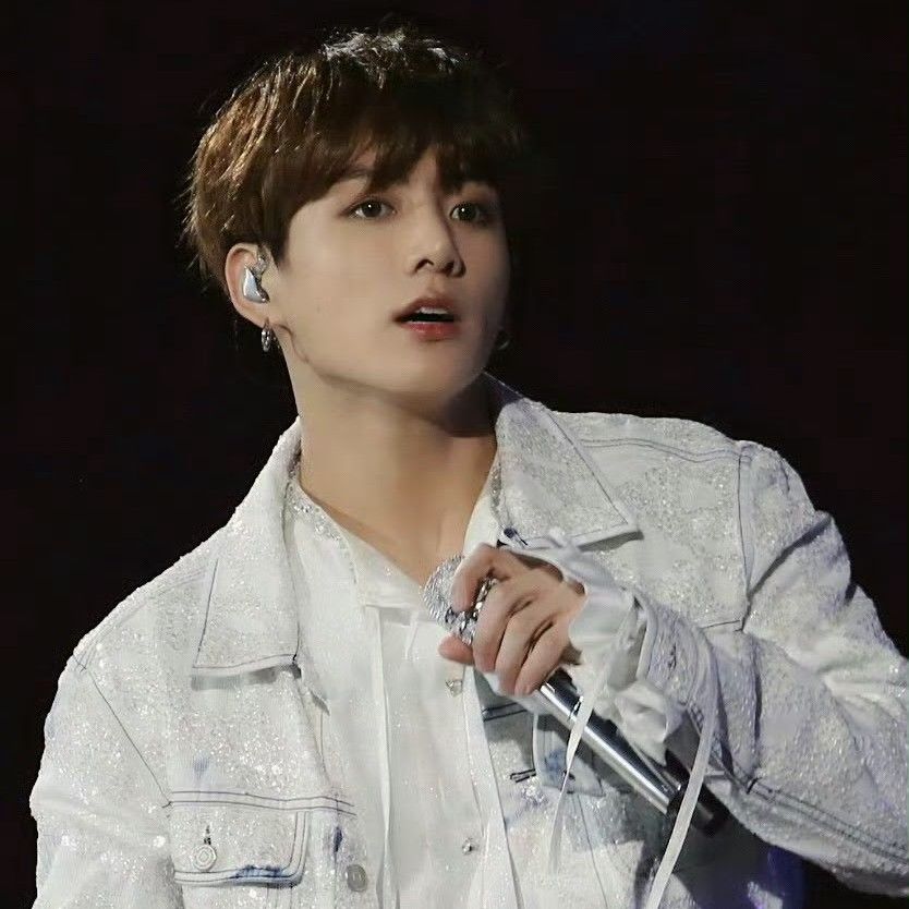 Momen yang diabadikan oleh penggemar Jungkook (BTS)