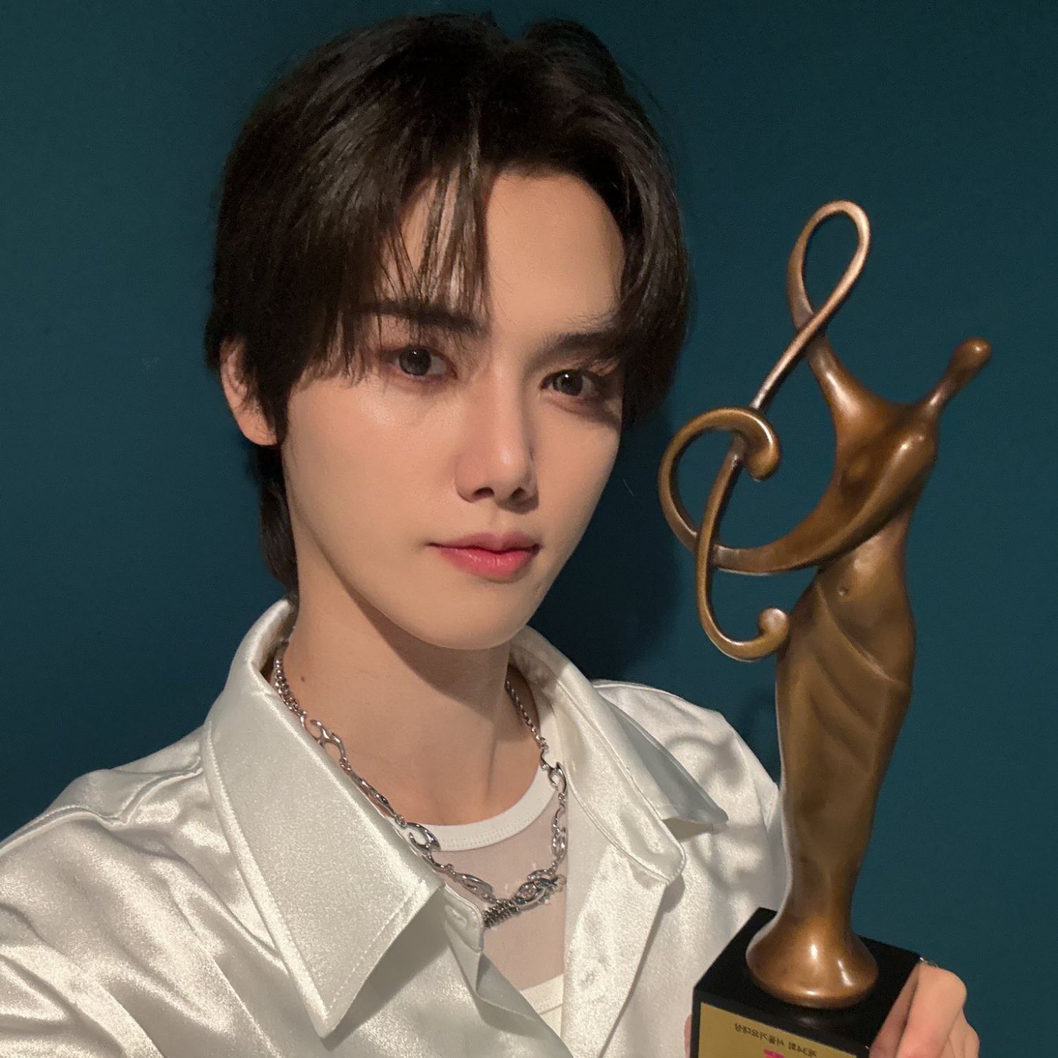 Latest photo of Minhee (CRAVITY)