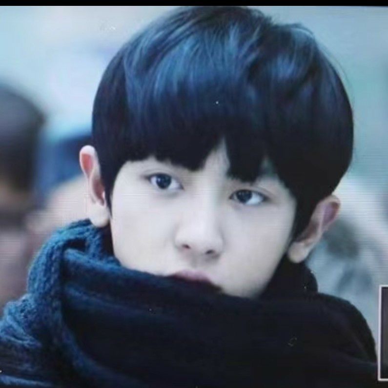Foto aktivitas terbaru Chanyeol (EXO)