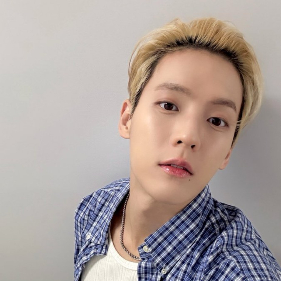 Behind-the-scenes cut of Lee Minhyuk (BTOB)