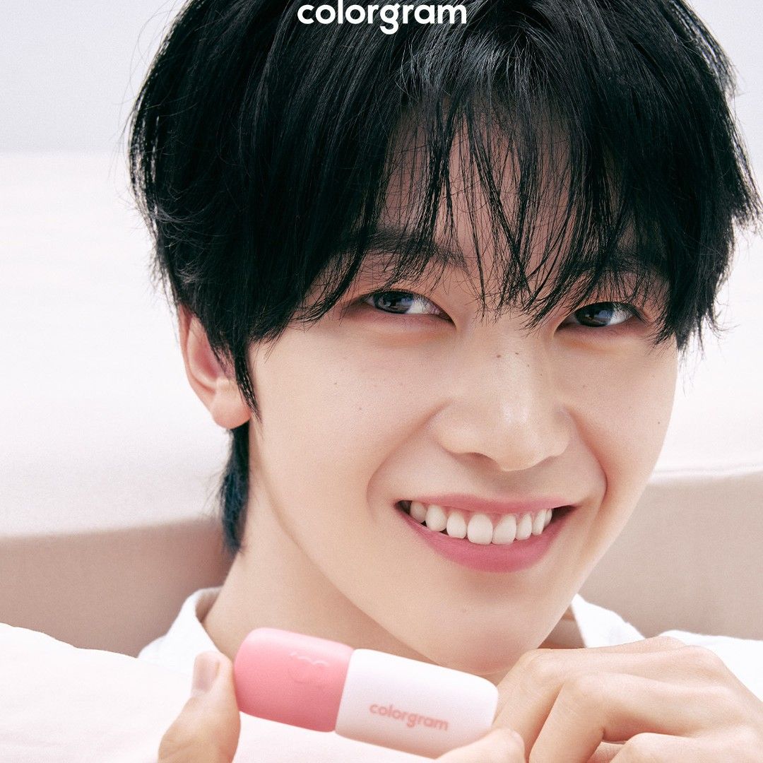 Recent activity shot of Seok Matthew (ZEROBASEONE)