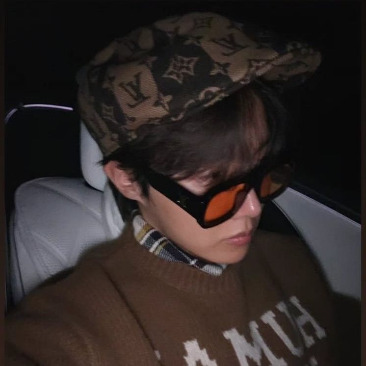 제이홉 (방탄소년단)의 최신 사진