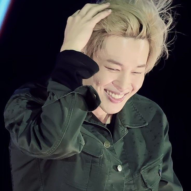 Foto aktivitas terbaru Jimin (BTS)