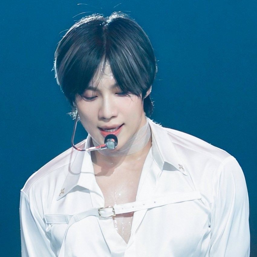 A moment captured by Taemin (SHINee)'s fan