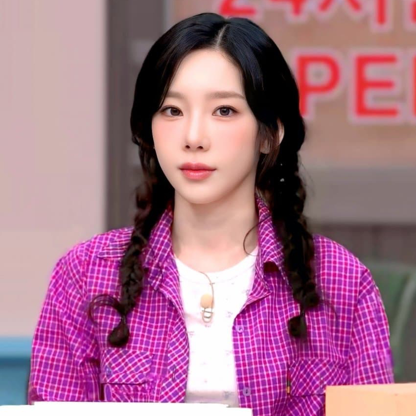 Latest photo of Taeyeon (Girls' Generation)