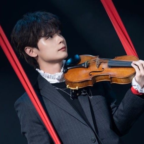 Latest photo of Shin Yechan (LUCY)