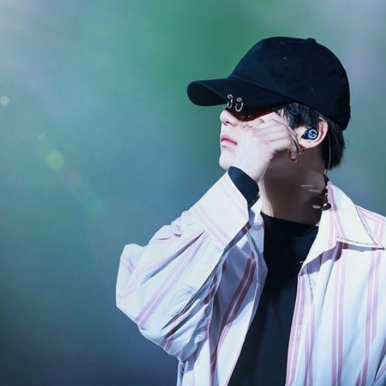 Latest photo of SUGA (BTS)