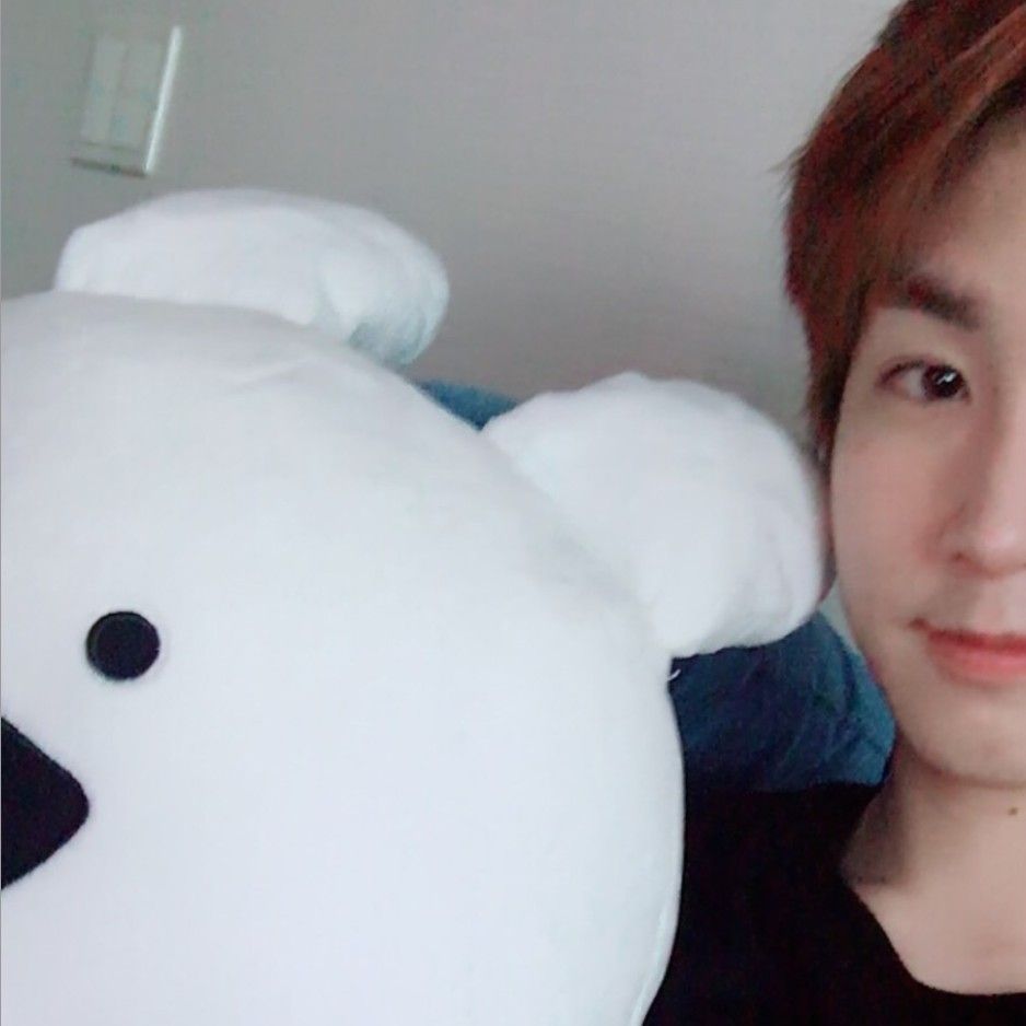 Recent activity shot of Shinwon (PENTAGON)