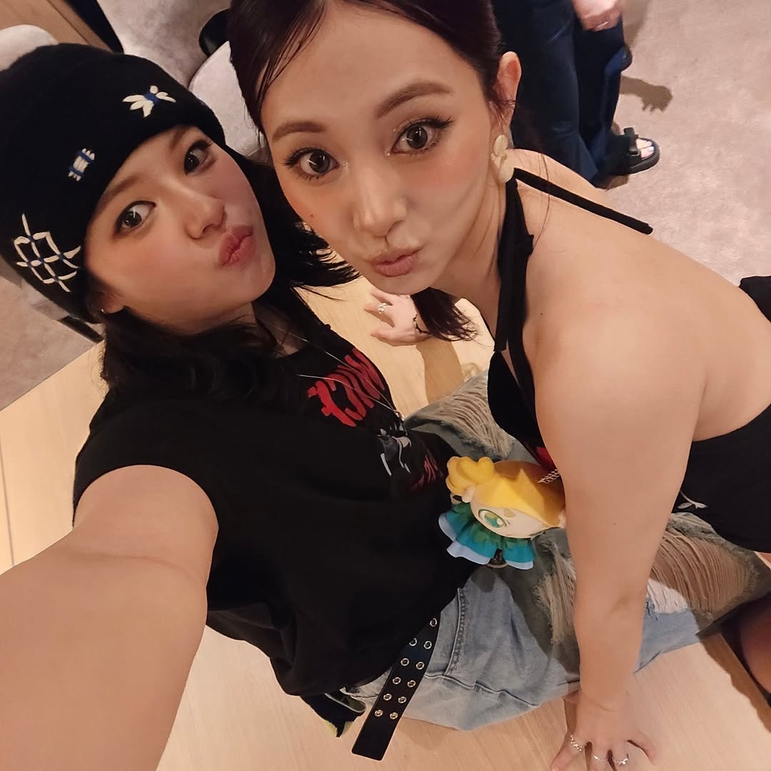 ツウィ (TWICE)の最近の活動写真