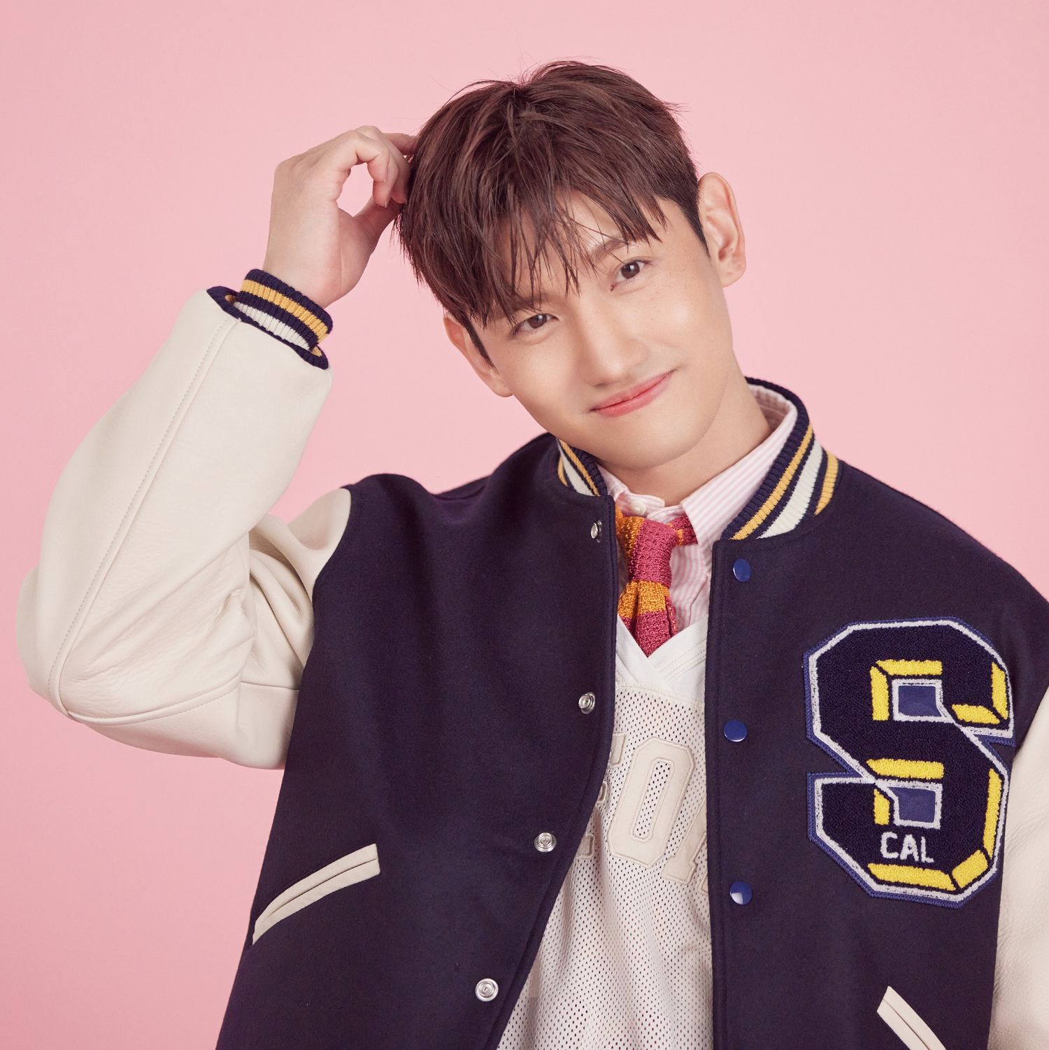 Behind-the-scenes cut of Max (TVXQ)