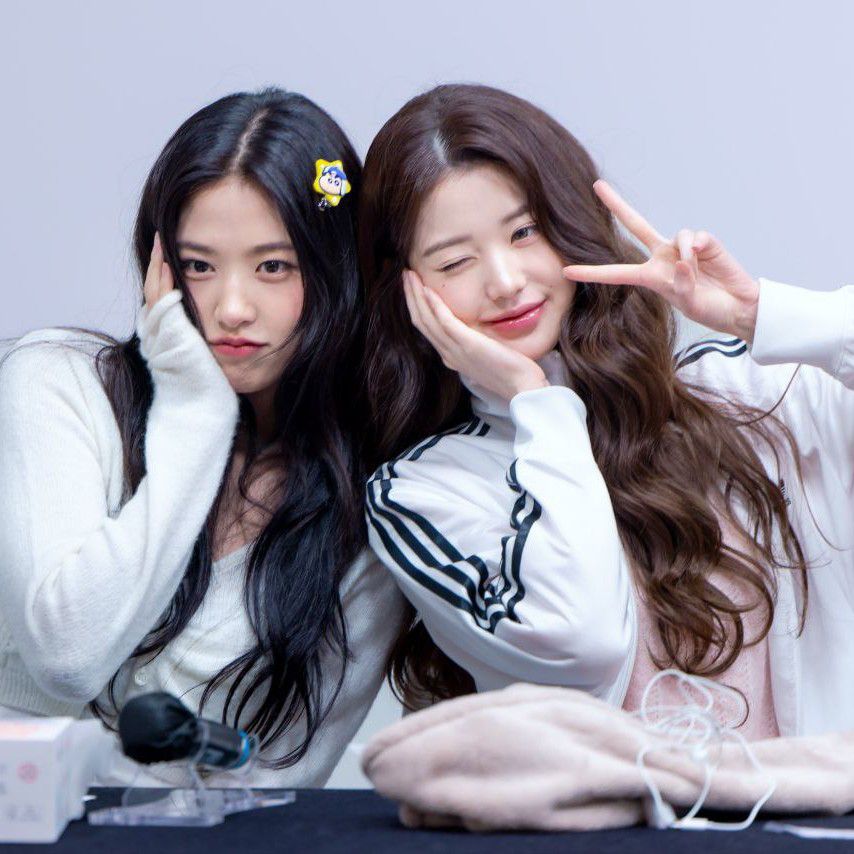 チャン・ウォニョン (IVE)の舞台裏ショット