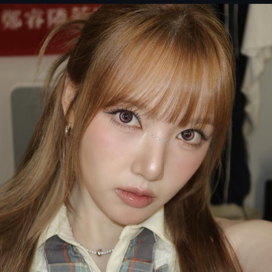 Recent activity shot of Yerin (GFRIEND)
