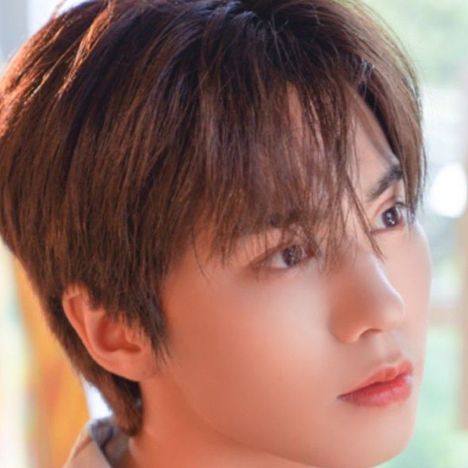 A moment captured by Rocky's fan