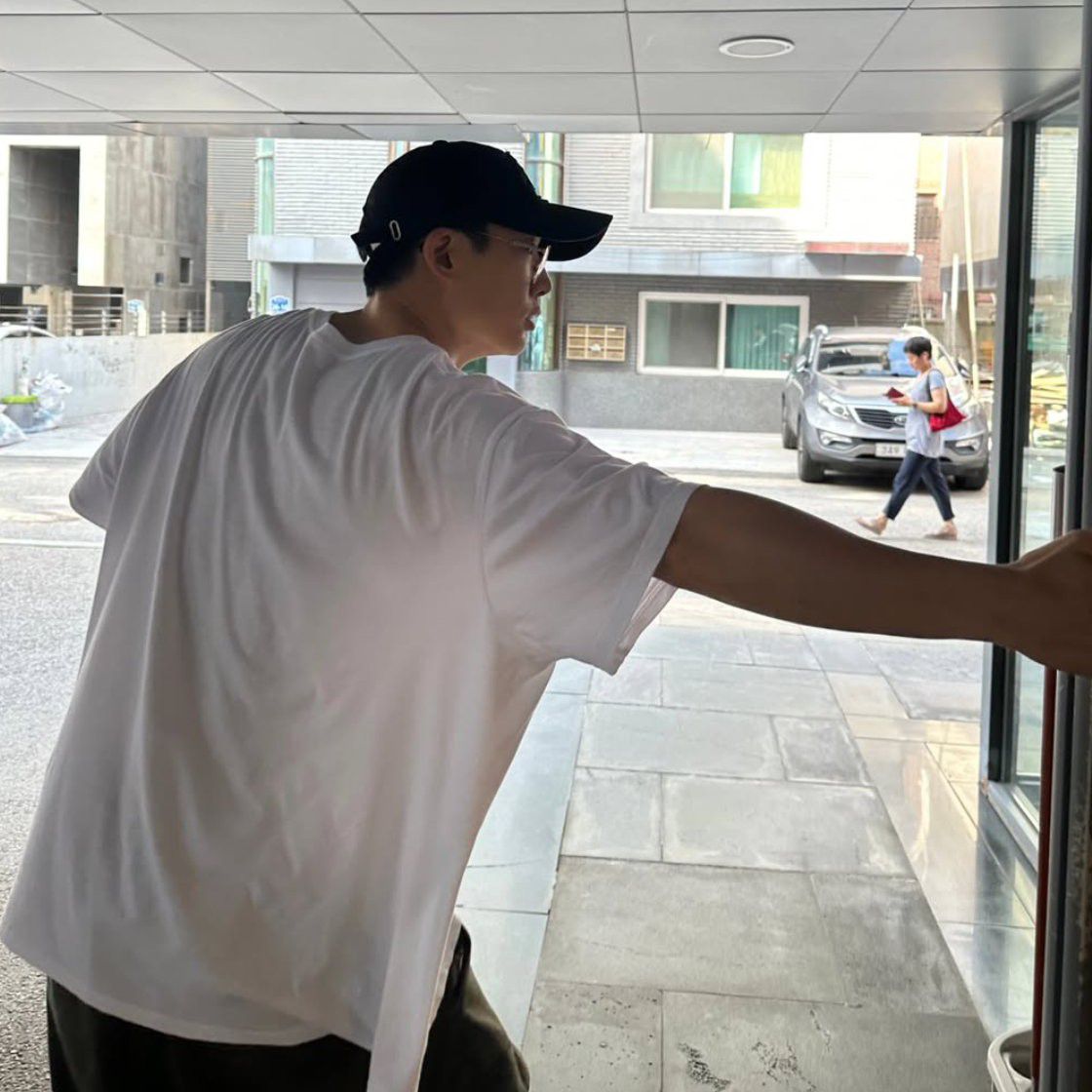 Latest photo of BOBBY (iKON)