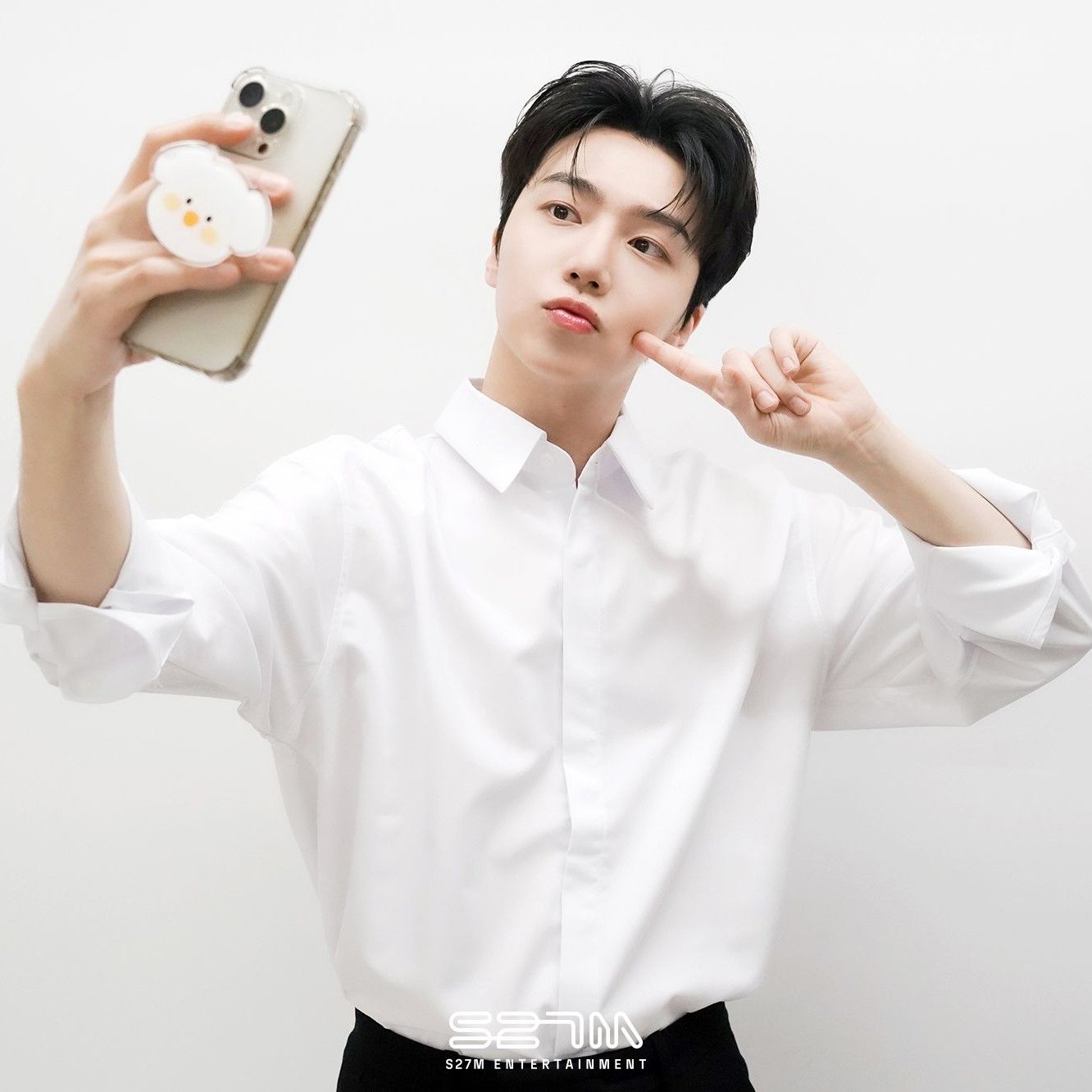 Behind-the-scenes cut of Jinho (PENTAGON)
