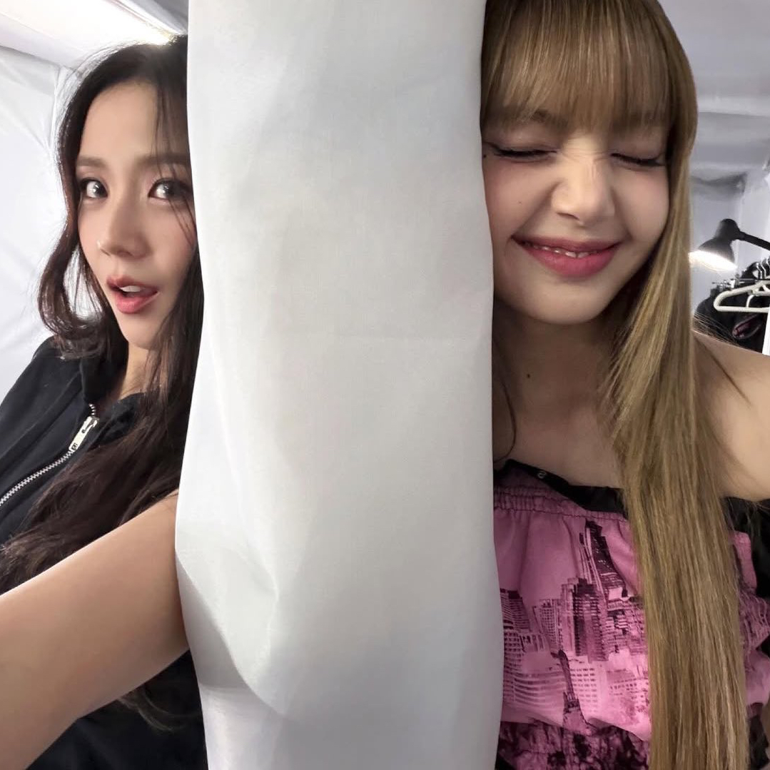 리사 (BLACKPINK)의 최신 사진