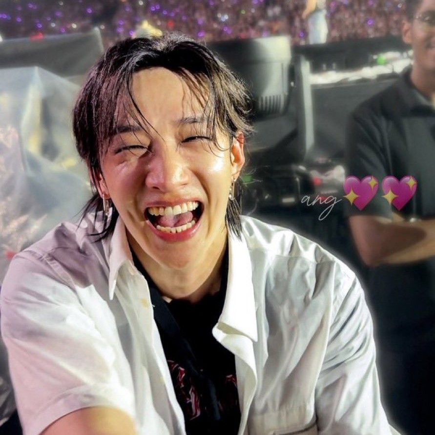 A moment captured by Bang Chan (Stray Kids)'s fan