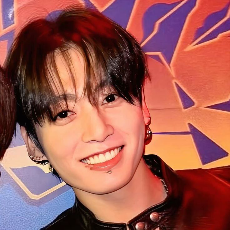 Foto aktivitas terbaru Jungkook (BTS)