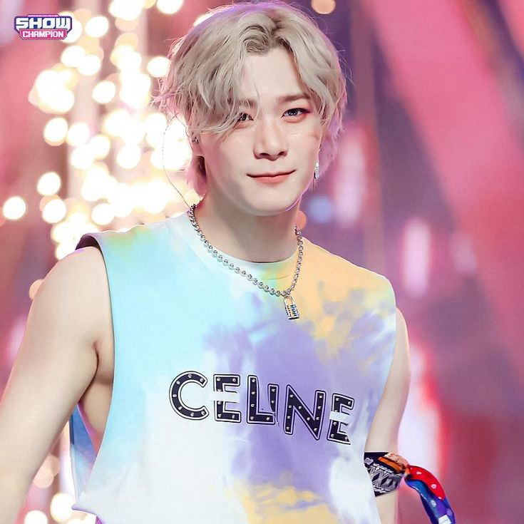 Latest photo of Moonbin (ASTRO)