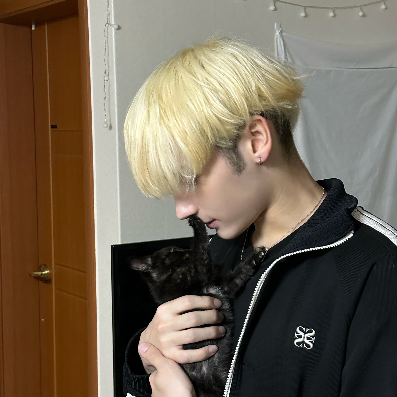 Behind-the-scenes cut of TOMORROW X TOGETHER