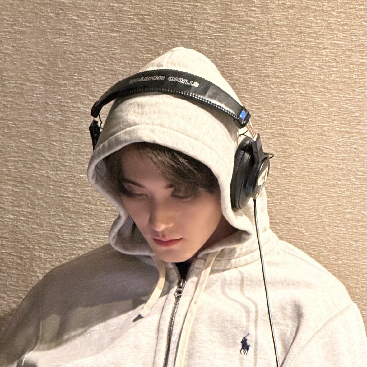 マーク (NCT 127, NCT DREAM)の舞台裏ショット