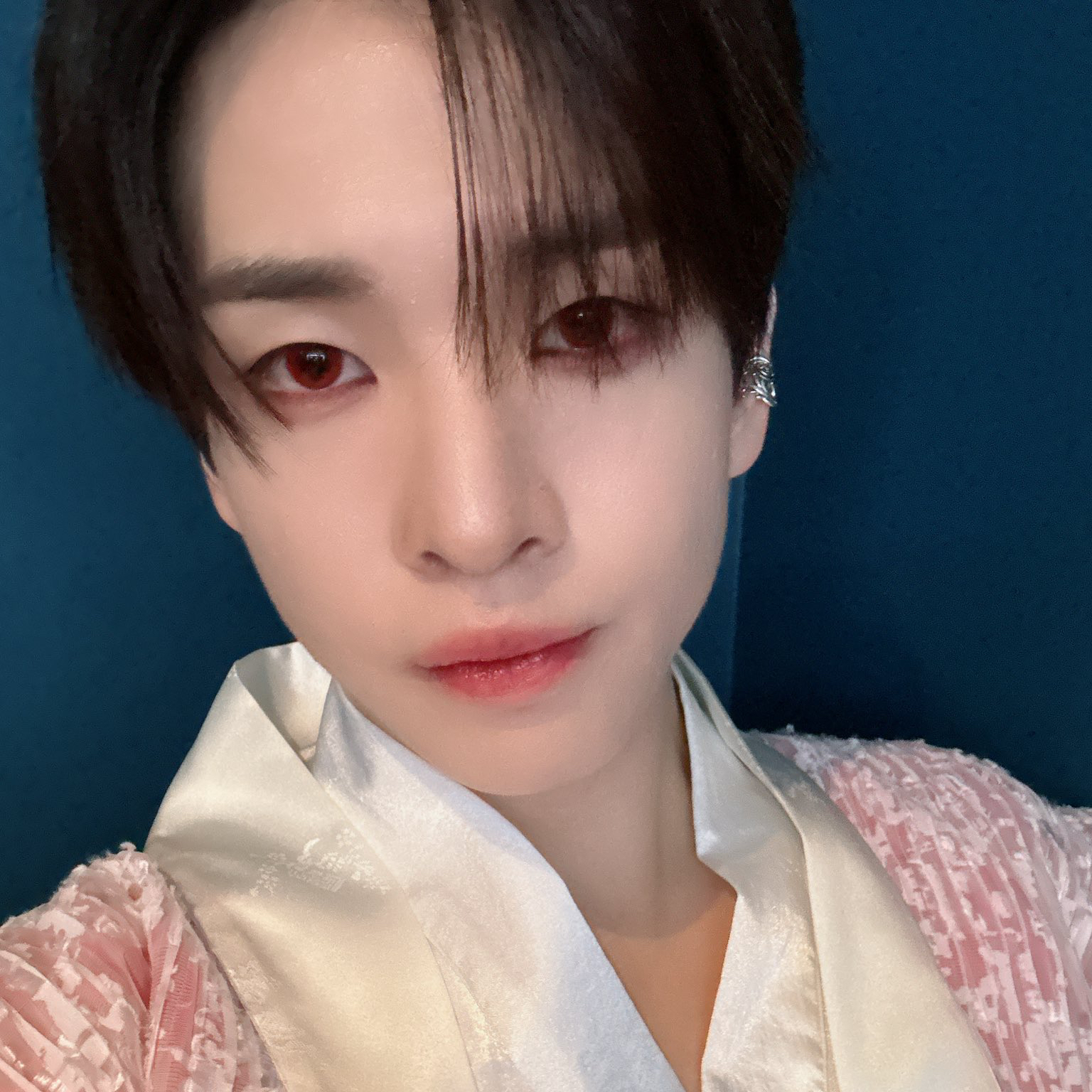 앨런 (CRAVITY)의 비하인드 컷
