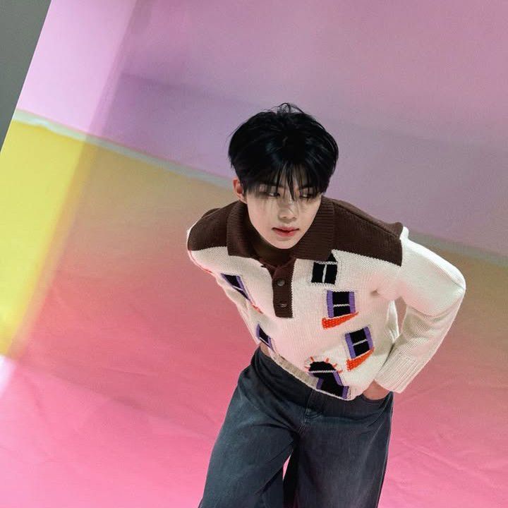 Behind-the-scenes cut of Park Gunwook (ZEROBASEONE)