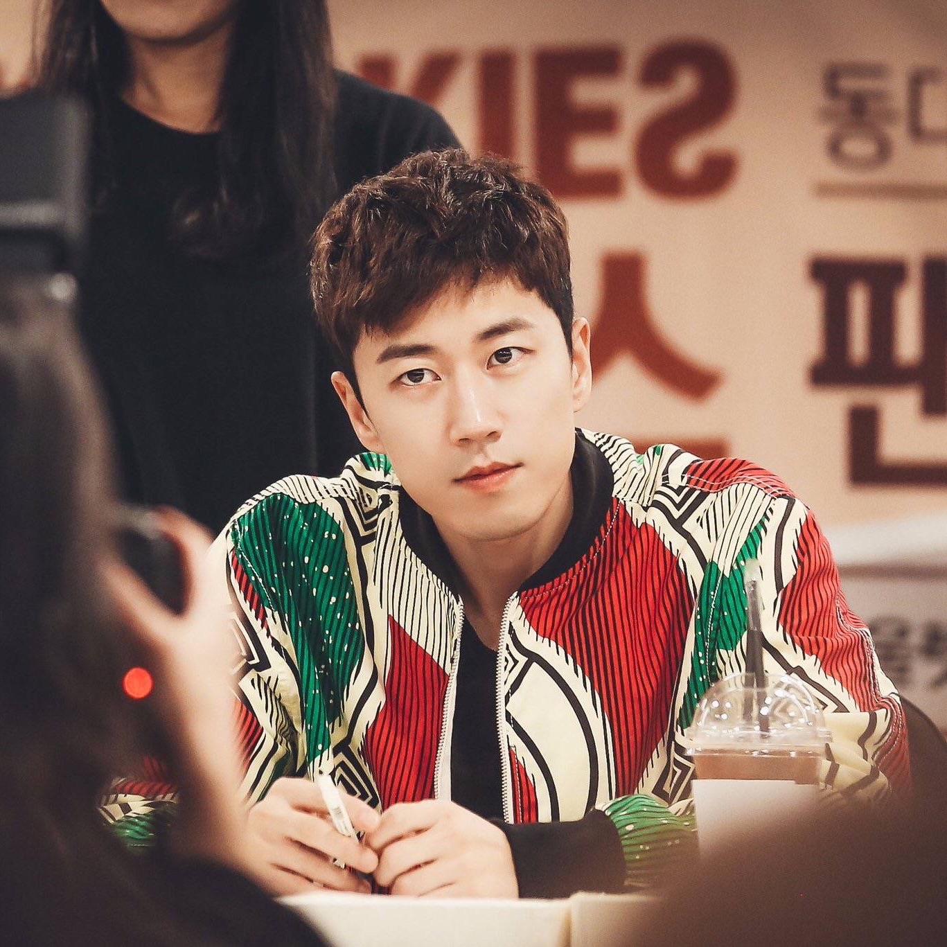 Latest photo of SECHSKIES