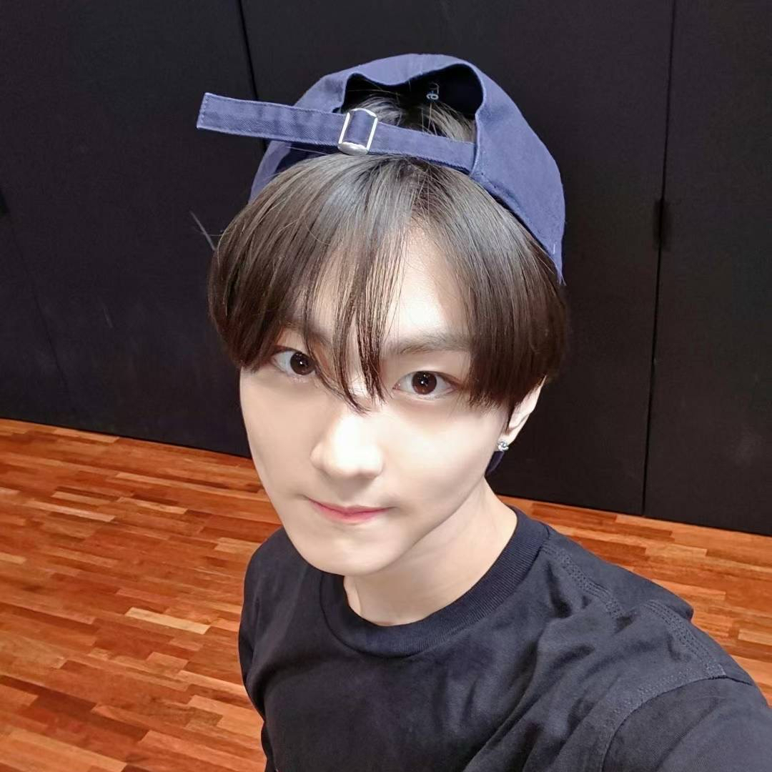 Behind-the-scenes cut of Jungwon (ENHYPEN)