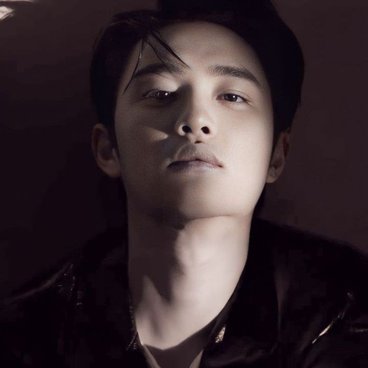 Potret di balik layar EXO