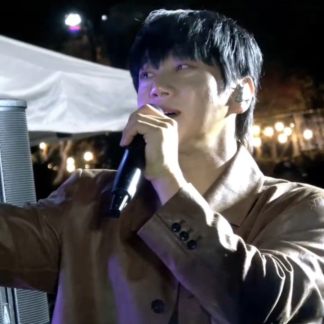 黃致列的最新活動照片