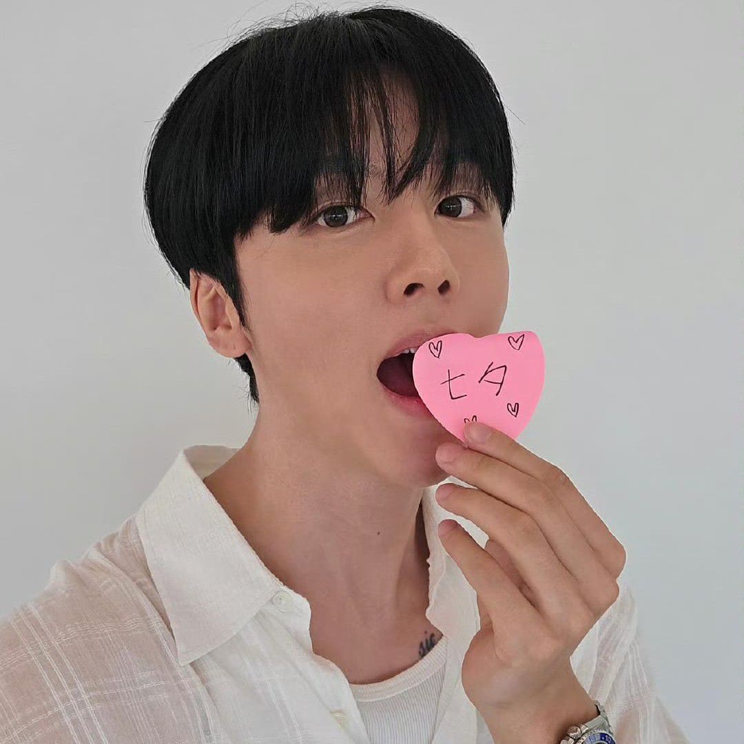 Behind-the-scenes cut of Youngbin (SF9)