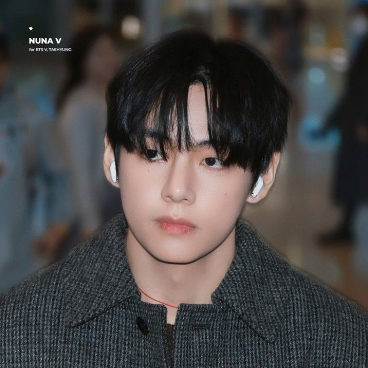 Foto aktivitas terbaru V (BTS)