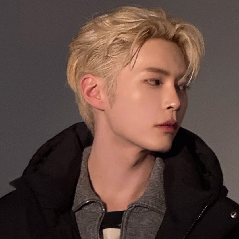 成韓彬 (ZEROBASEONE)粉絲拍下的瞬間