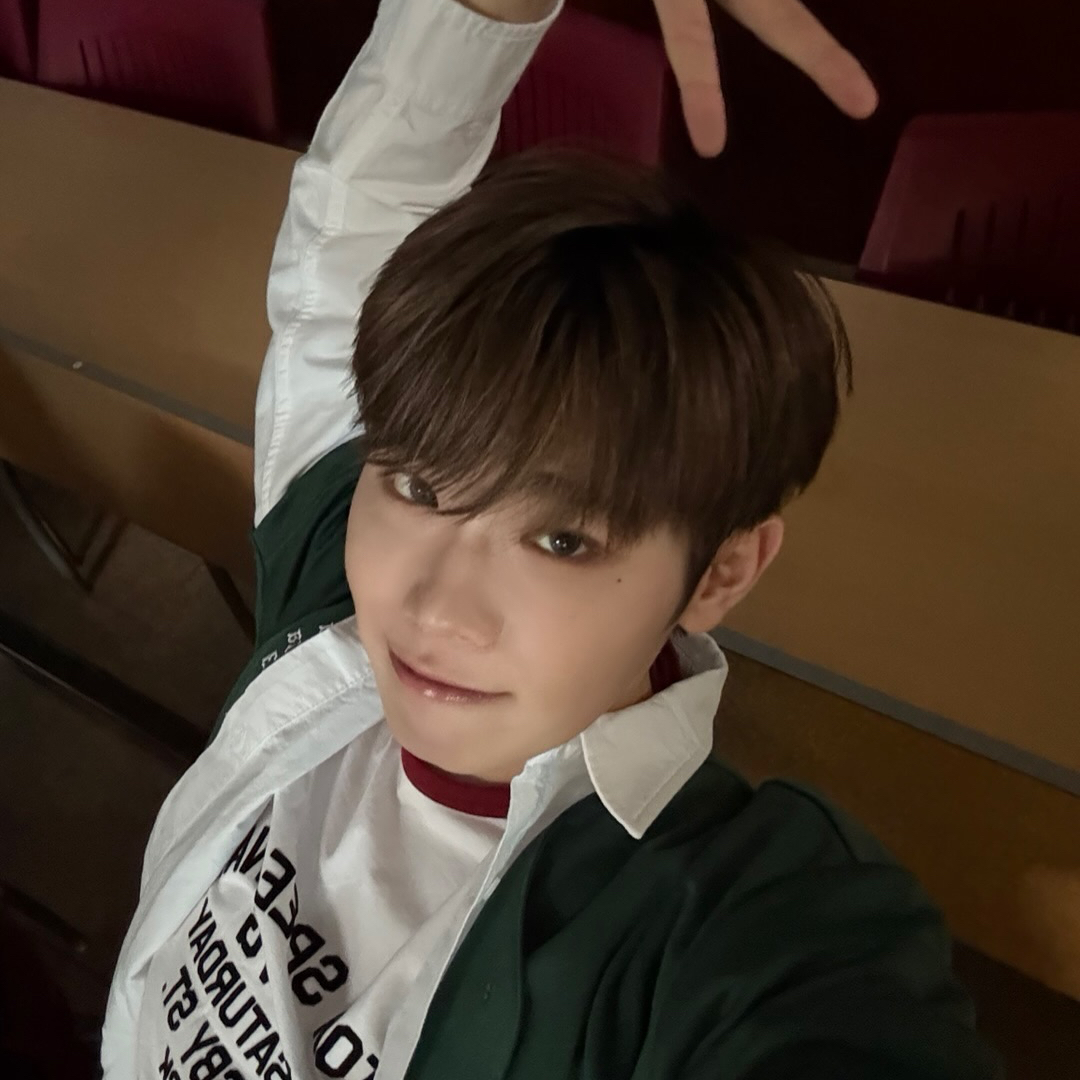 Latest photo of Kim Taerae (ZEROBASEONE)