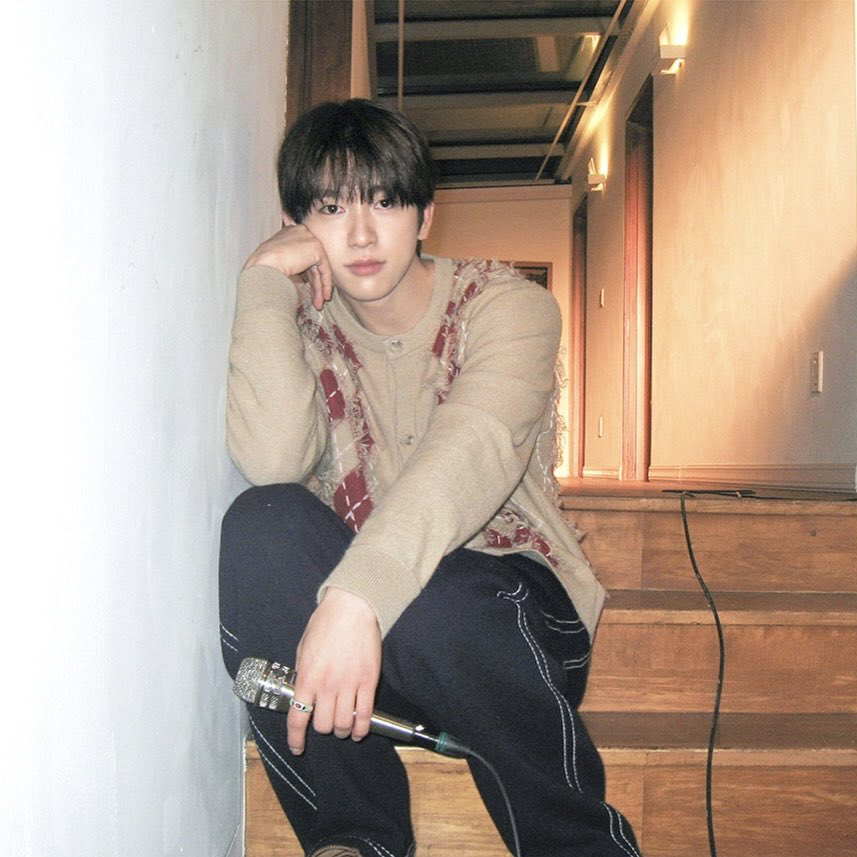 Momen yang diabadikan oleh penggemar Jinyoung (GOT7)