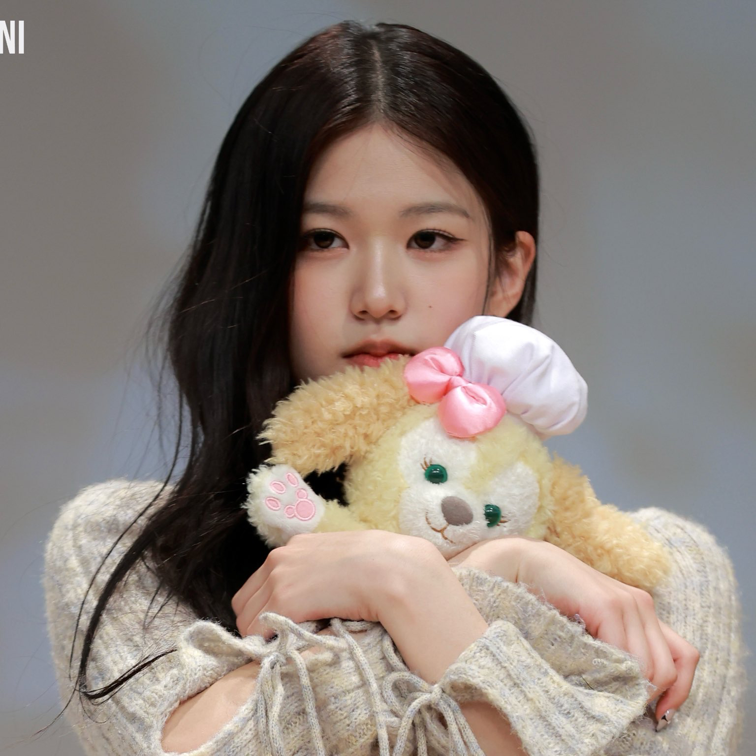 A moment captured by Yoon Jiyoon (izna)'s fan