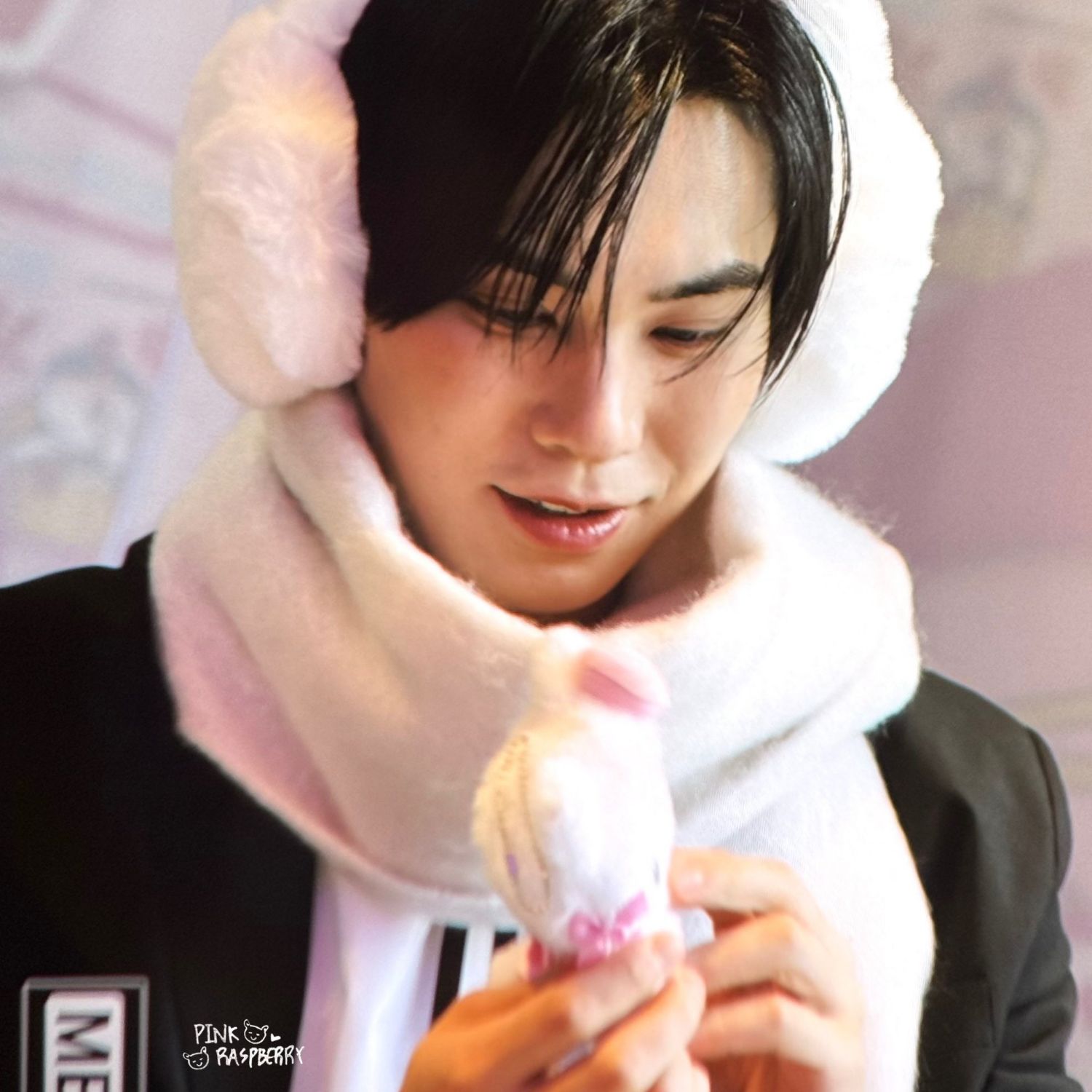 A moment captured by Rocky's fan