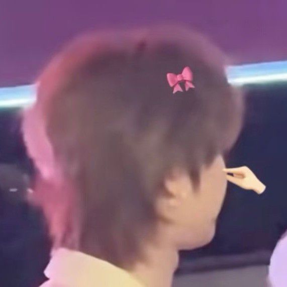 Behind-the-scenes cut of The 8 (SEVENTEEN)