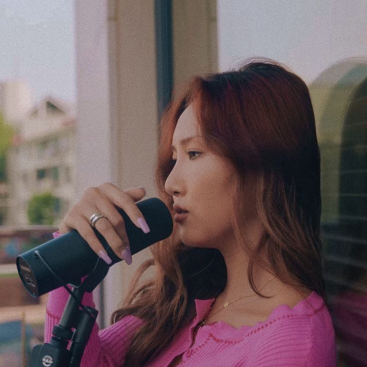 A moment captured by Hwasa (MAMAMOO)'s fan