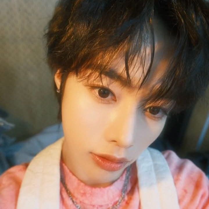A moment captured by Hanbin (TEMPEST)'s fan