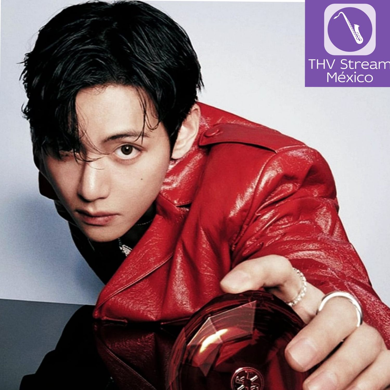 뷔 (방탄소년단)의 최신 사진