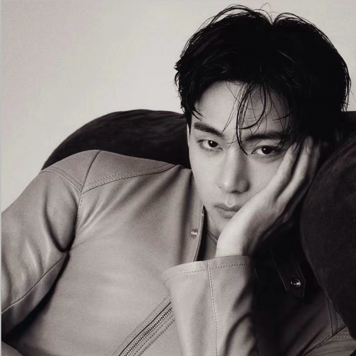 Recent activity shot of V (BTS)