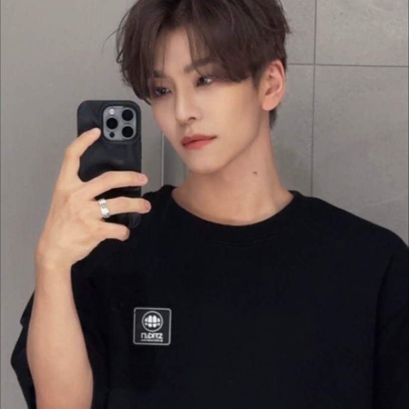 Recent activity shot of He Xinlong (ALPHA DRIVE ONE)