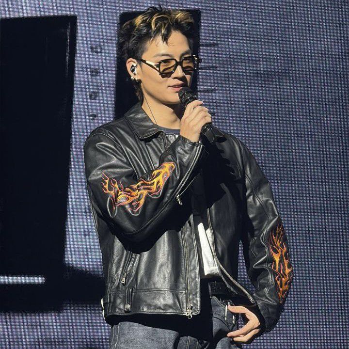 A moment captured by JAY B (GOT7)'s fan