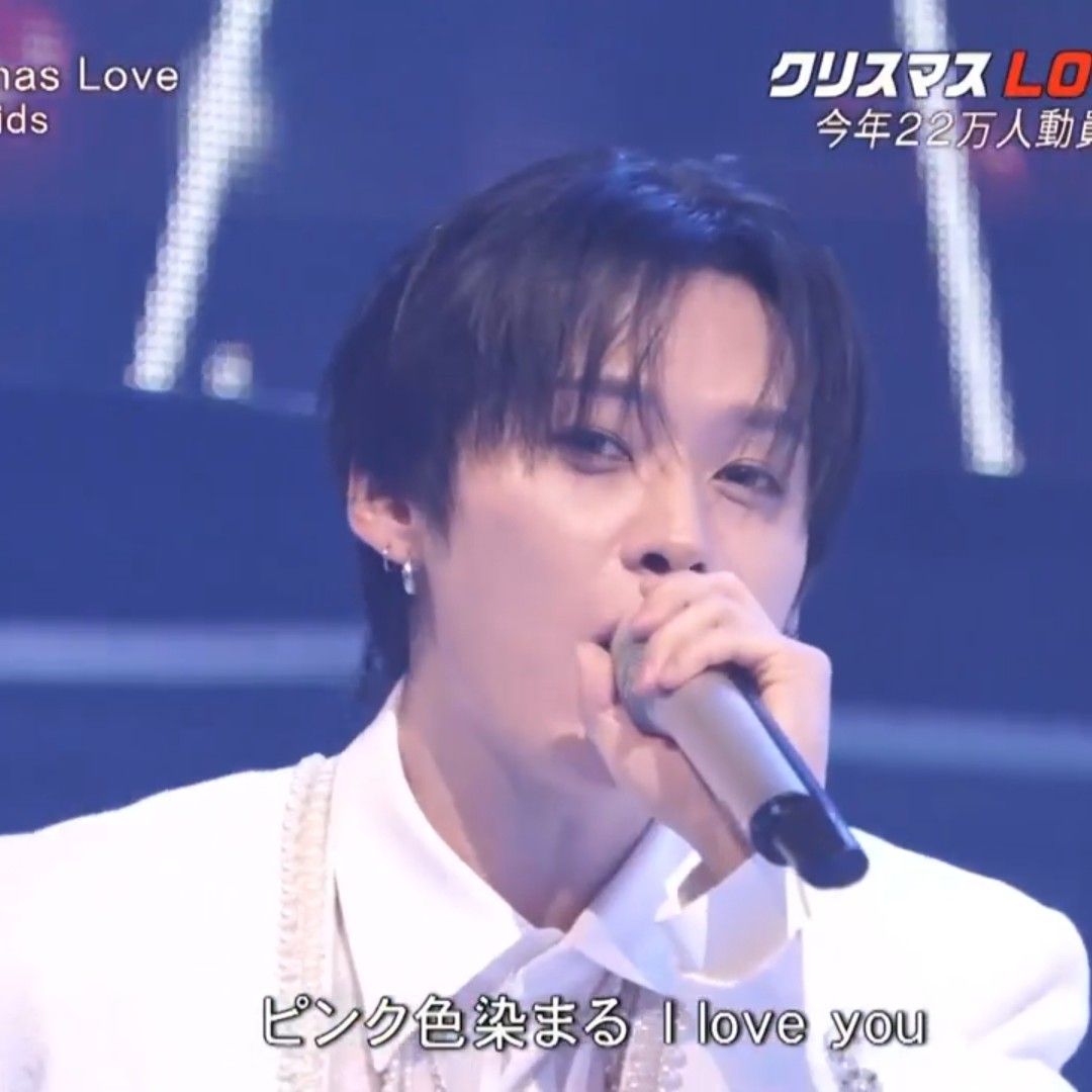 Behind-the-scenes cut of Lee Know (Stray Kids)