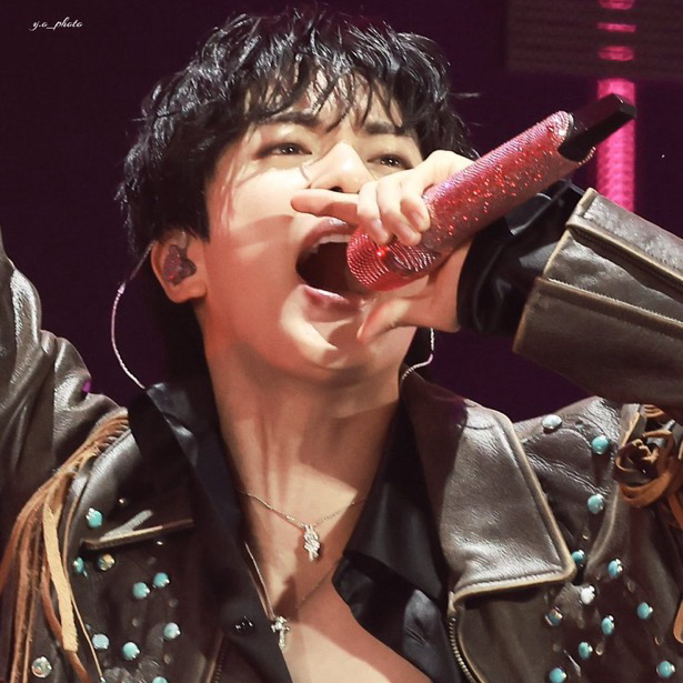 진 (방탄소년단)의 비하인드 컷