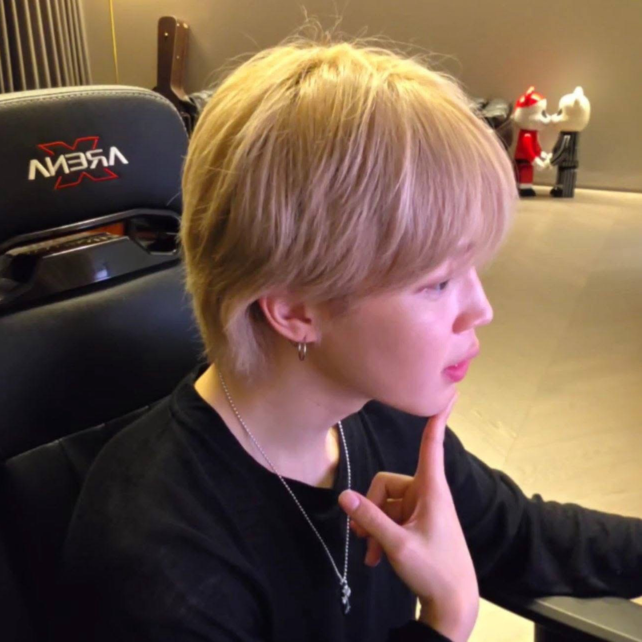 Potret di balik layar Jimin (BTS)