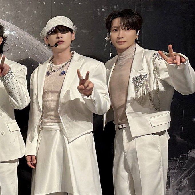 Recent activity shot of Super Junior